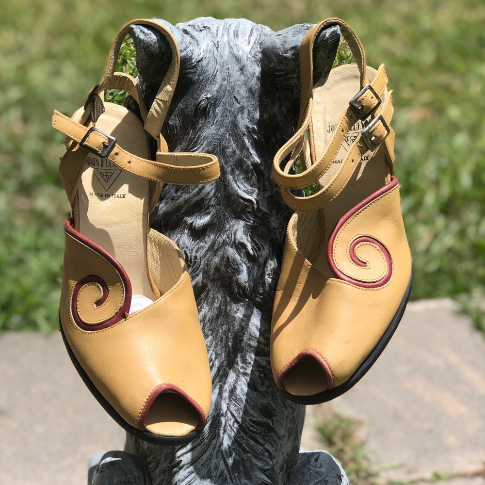 Vintage Fluevogs- Excellent Condition- size 37